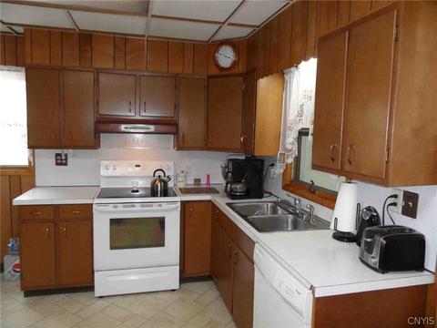 11 Hillside Pl, German Flatts, NY 13357 photo 6