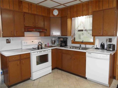 11 Hillside Pl, German Flatts, NY 13357 photo 8