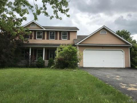 6297 Walkerton Dr, Jamesville, NY 13078 photo 1