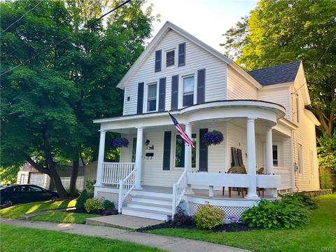 11 Scriba St Oswego Ny 13126 27 Photos Mls S1205166 Movoto