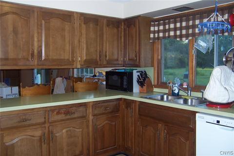 7 Robin Ln, Tully, NY 13159 photo 11
