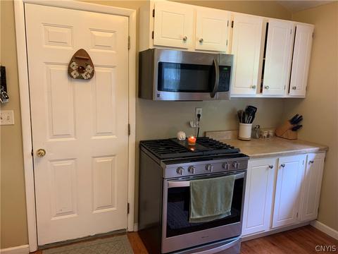 16 Maryland Ln, Liverpool, NY 13090 photo 10
