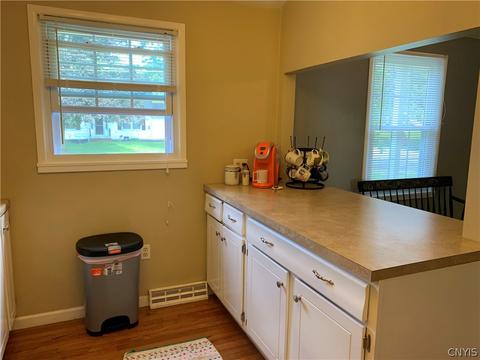 16 Maryland Ln, Liverpool, NY 13090 photo 11