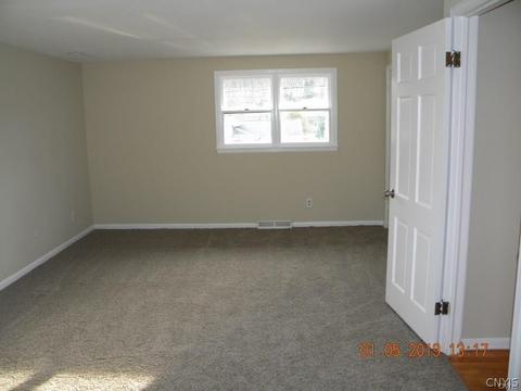 6327 Danbury Dr, Jamesville, NY 13078 photo 9