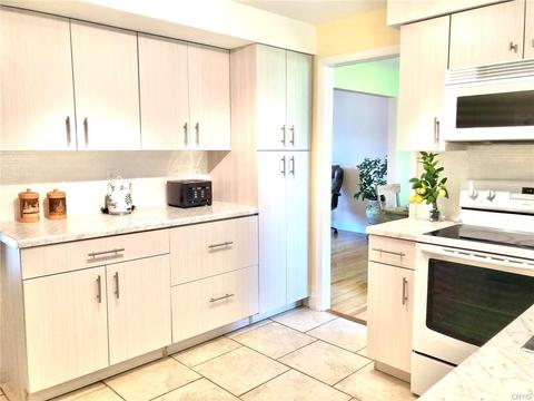 111 Craig Cir, Syracuse, NY 13214 photo 12