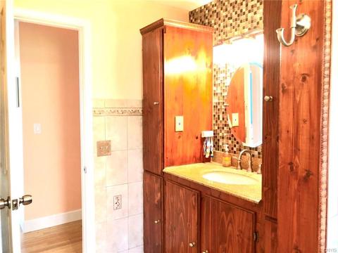 111 Craig Cir, Syracuse, NY 13214 photo 13