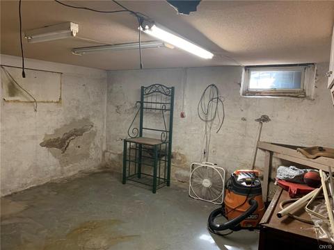 102 E Beard Ave, Syracuse, NY 13205 photo 31