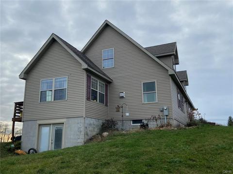 24 Balcom Dr, Pulaski, NY 13142 photo 3