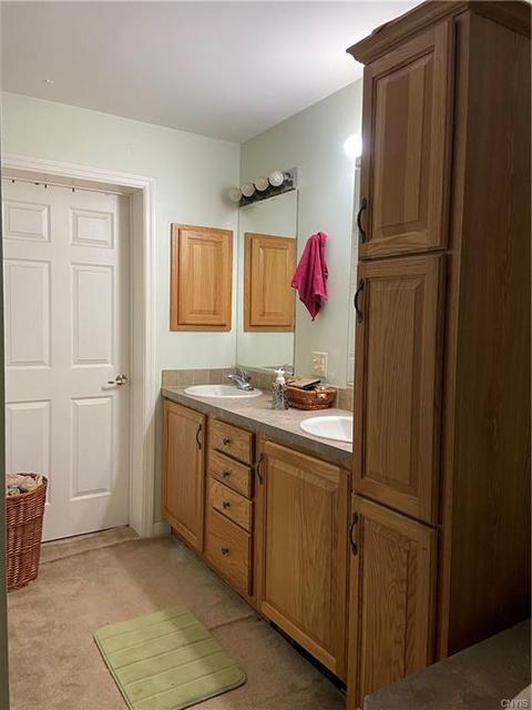 24 Balcom Dr, Pulaski, NY 13142 photo 9