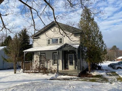 59 State St, Oneida, NY 13421 photo 2