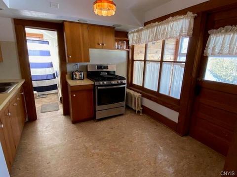 2 Van Epps St, Vernon, NY 13476 photo 19