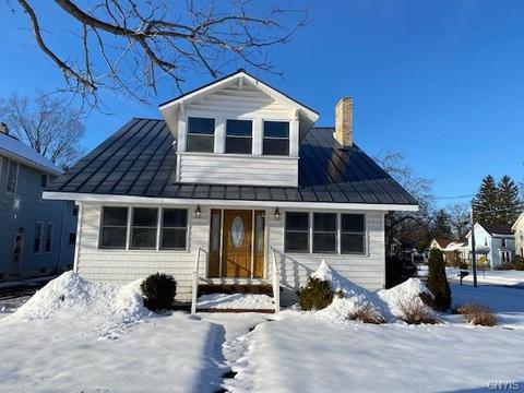 2 Van Epps St, Vernon, NY 13476 photo 2