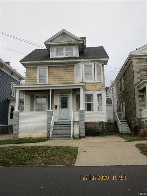 36 E Oneida St Oswego Ny 13126 20 Photos Mls S1330505 Movoto