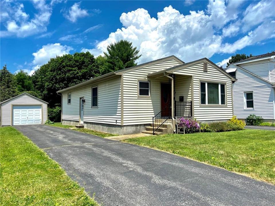 475 Coventry Ave, Utica, NY 13502 24 Photos MLS S1348025 Movoto