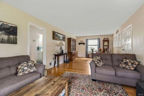 108 Grover St, East Syracuse, NY 13057 photo 14