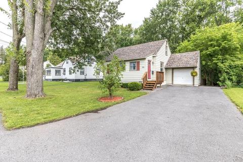 108 Grover St, East Syracuse, NY 13057 photo 2