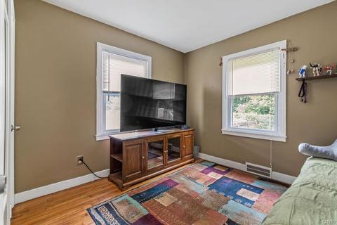 108 Grover St, East Syracuse, NY 13057 photo 17