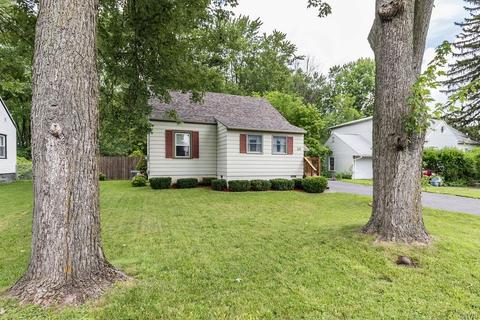 108 Grover St, East Syracuse, NY 13057 photo 4