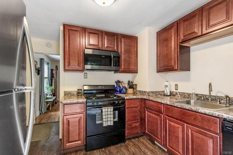 108 Grover St, East Syracuse, NY 13057 photo 5