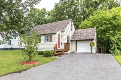 108 Grover St, East Syracuse, NY 13057 photo 1