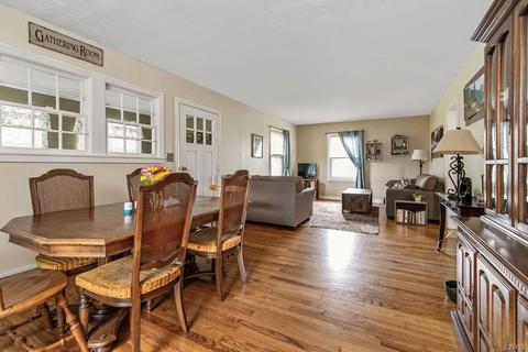 108 Grover St, East Syracuse, NY 13057 photo 9