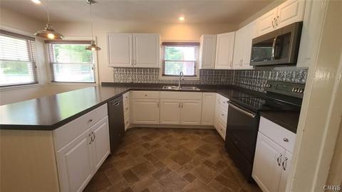 46 Seneca Ave, Oneida, NY 13421 photo 8