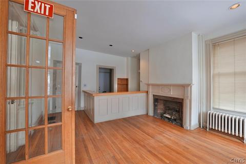 402 N Cayuga St, Ithaca, NY 14850 photo 4