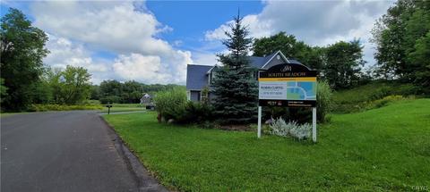 24 S Meadow Dr, Cazenovia, NY 13035