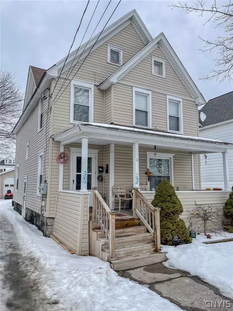 11 Cady St, Auburn, NY 13021