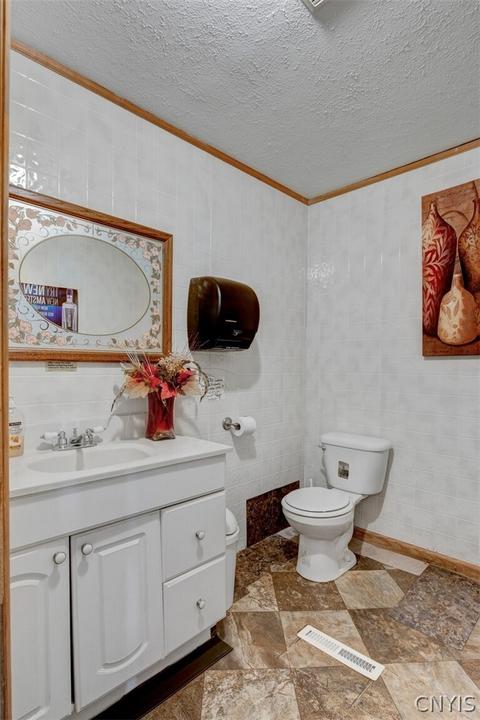 56 Kellar Rd, Central Square, NY 13036 photo 11