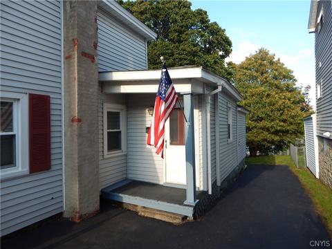 155 E 8th St, Oswego, NY 13126 photo 9