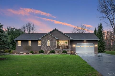 105 Benedict Manor Dr, Sullivan, NY 13082 photo 1