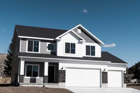 11 Clairborn Ct, Manlius, NY 13116