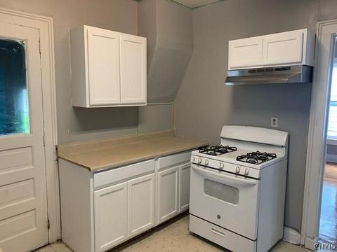 1107 Spring St, Syracuse, NY 13208 photo 18