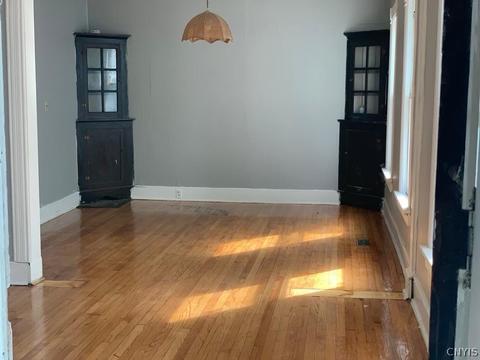 1107 Spring St, Syracuse, NY 13208 photo 8