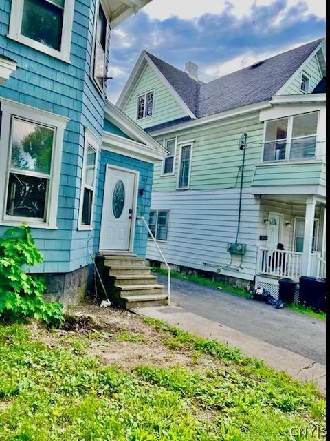 1107 Spring St, Syracuse, NY 13208 photo 2
