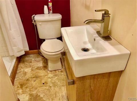 1107 Spring St, Syracuse, NY 13208 photo 21