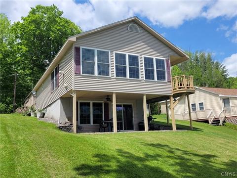 2974 Woodshore Rd, Erieville, NY 13061
