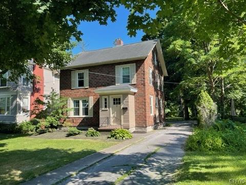 224 E Grove St, Oneida, NY 13421 photo 1
