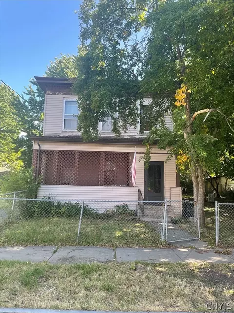 433 Gifford St, Syracuse, NY 13204