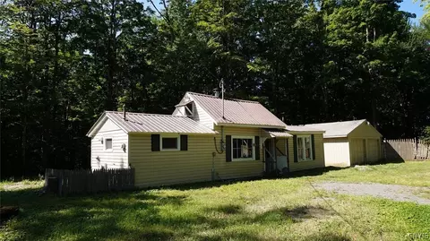 907 County Route 2, Richland, NY 13144