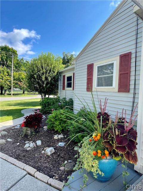 50 Grover St, East Syracuse, NY 13057 photo 10