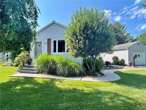 50 Grover St, East Syracuse, NY 13057 photo 1