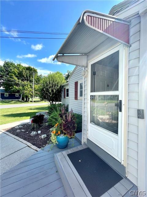 50 Grover St, East Syracuse, NY 13057 photo 11