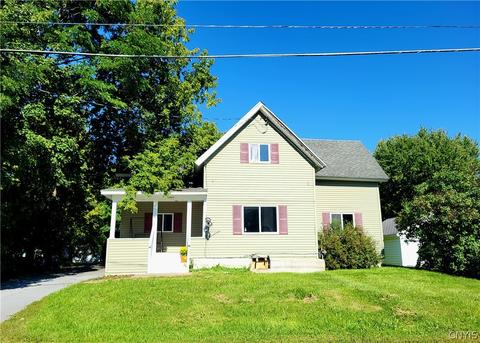 8624 Peck St, Le Ray, NY 13637