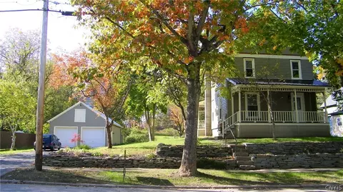 7 Voorhees Ave, Camden, NY 13316