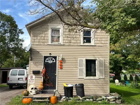 506 State St, Lenox, NY 13032