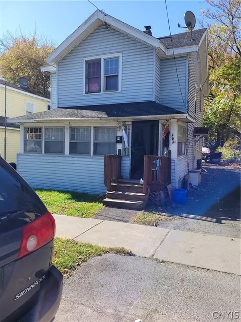 104 Lydell St, Syracuse, NY 13204