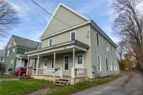 418 W Mullin St, Watertown, NY 13601