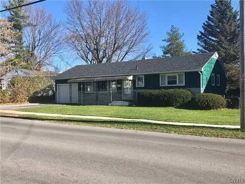909 Holcomb St, Watertown, NY 13601
